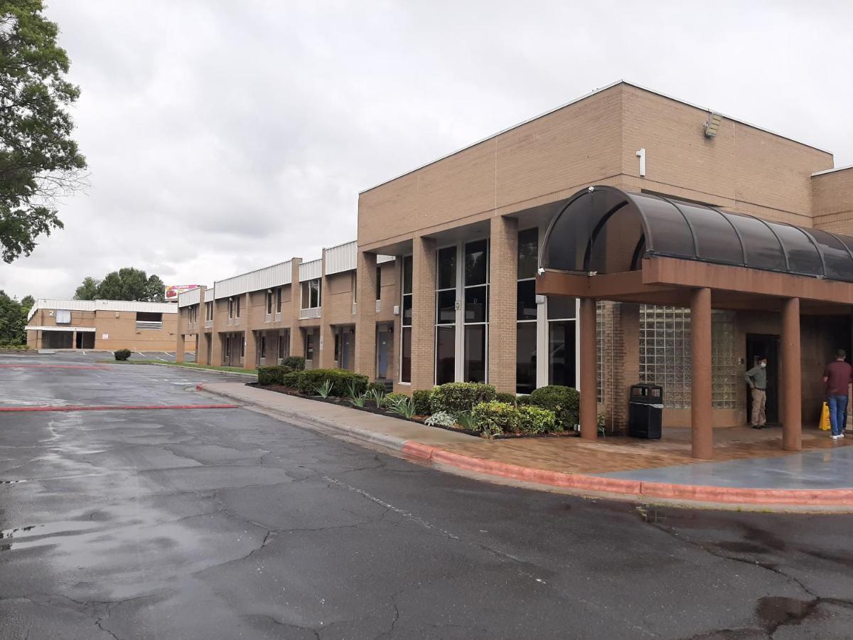 Econo Lodge Airport Near Billy Graham Parkway Шарлотт Экстерьер фото