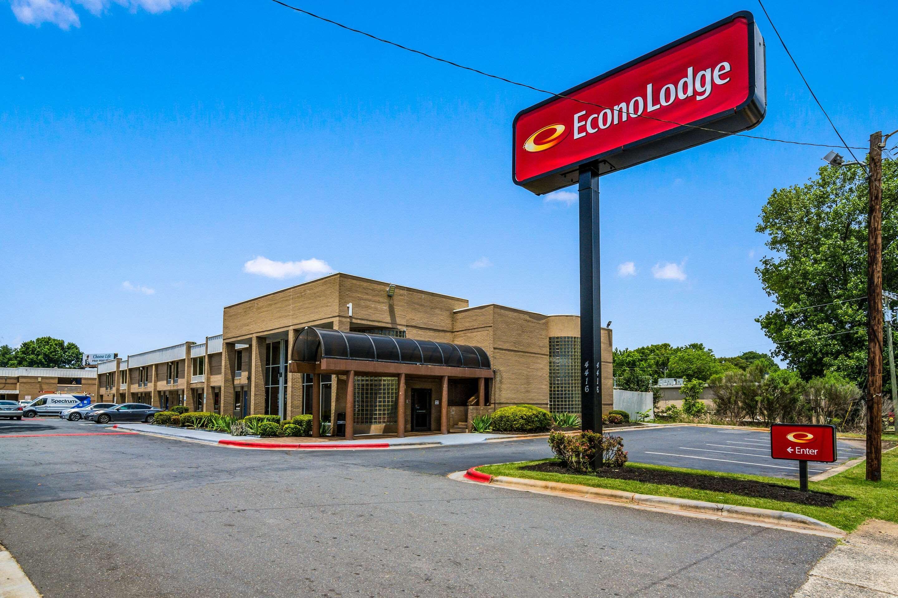 Econo Lodge Airport Near Billy Graham Parkway Шарлотт Экстерьер фото